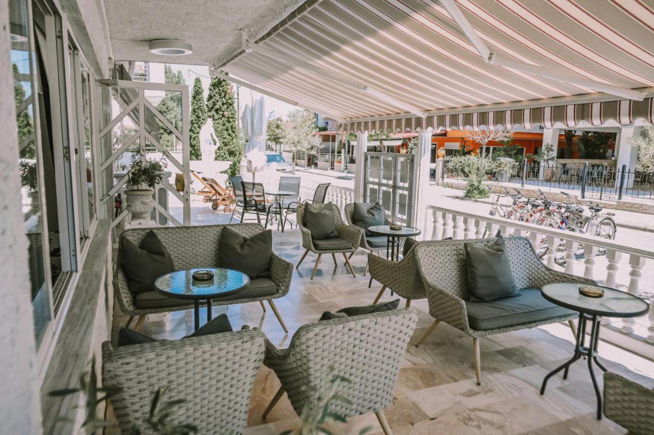 Hotel Kostas Олімпіакі-Акті Екстер'єр фото