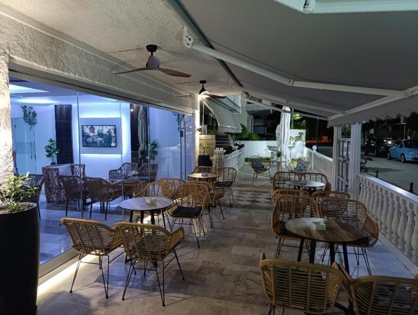 Hotel Kostas Олімпіакі-Акті Екстер'єр фото