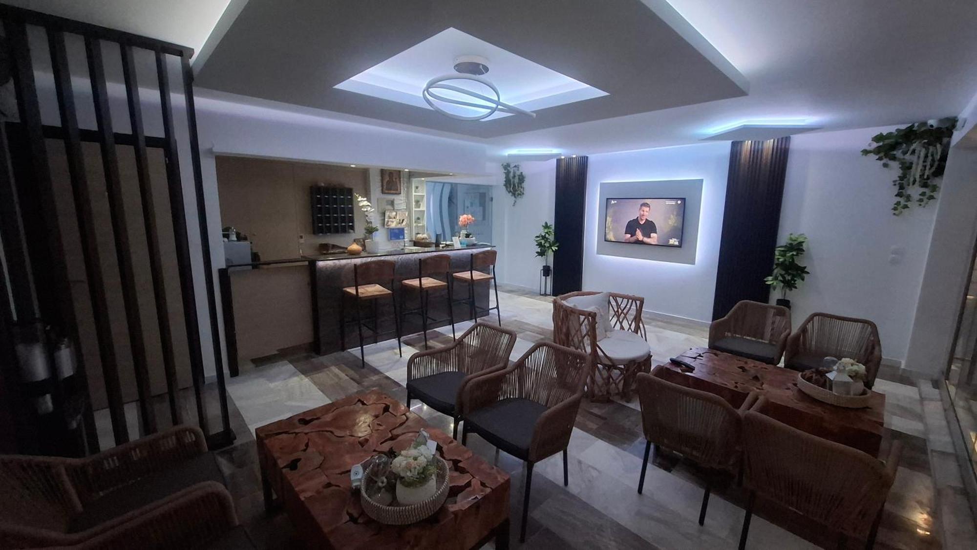 Hotel Kostas Олімпіакі-Акті Екстер'єр фото