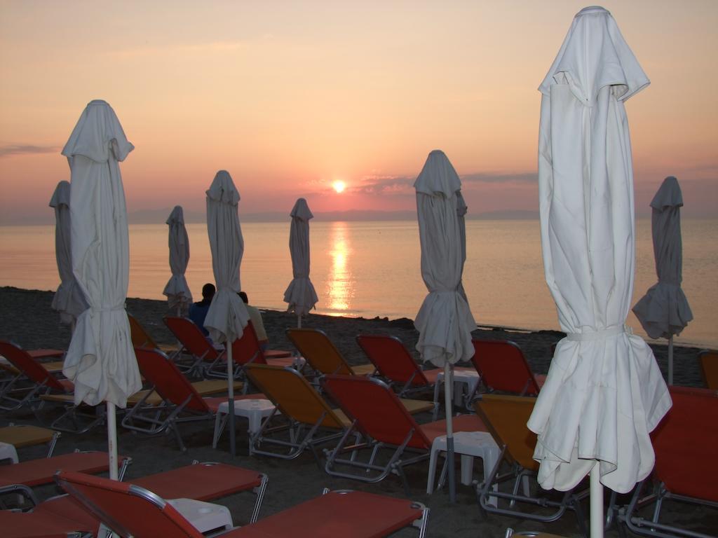 Hotel Kostas Олімпіакі-Акті Екстер'єр фото